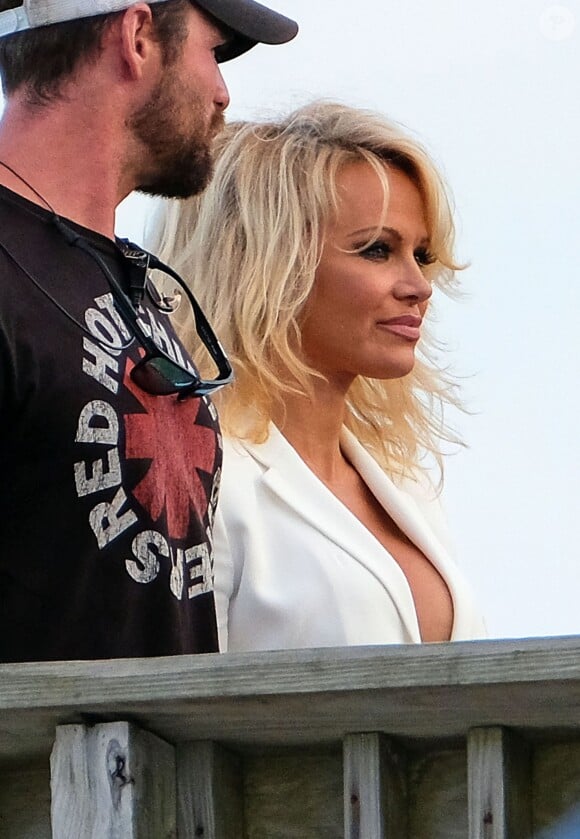 Pamela Anderson, le symbole, l'icône et la révélation de la série Alerte à Malibu rejoint officiellement le tournage de Baywatch, 21 avril 2016, Malibu