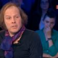 Philippe Katerine, dans  On n'est pas couché  sur France 2, le samedi 7 mai 2016.