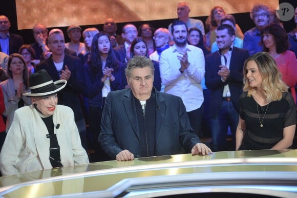 Exclusif - Geneviève de Fontenay, Pierre Ménès et Clara Morgane lors de l'enregistrement de l'émission "Faut pas abuser" présentée par Julien Courbet et diffusée sur D8 le 10 mai 2016 à 21h00. À Paris le 4 avril 2016. ©Veeren