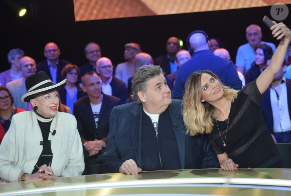 Exclusif - Geneviève de Fontenay, Pierre Ménès et Clara Morgane lors de l'enregistrement de l'émission "Faut pas abuser" présentée par Julien Courbet et diffusée sur D8 le 10 mai 2016 à 21h00. À Paris le 4 avril 2016. ©Veeren