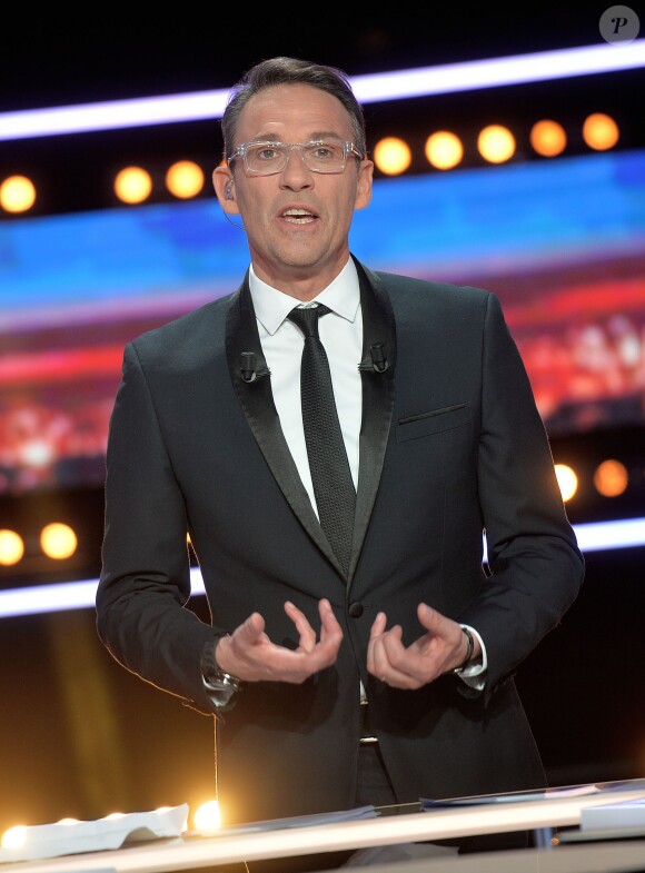 Exclusif - Julien Courbet lors de l'enregistrement de l'émission "Faut pas abuser" présentée par Julien Courbet et diffusée sur D8 le 10 mai 2016 à 21h00. À Paris le 4 avril 2016. ©Veeren