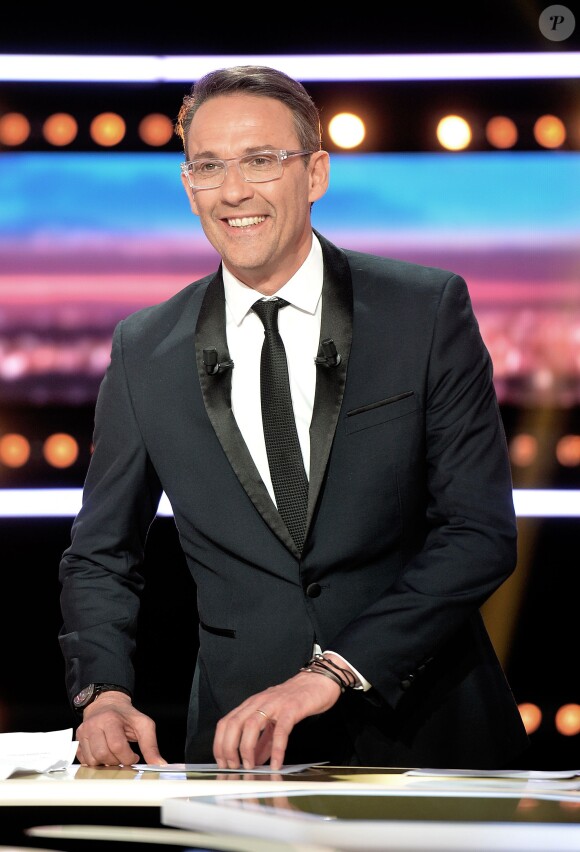Exclusif - Julien Courbet lors de l'enregistrement de l'émission "Faut pas abuser" présentée par Julien Courbet et diffusée sur D8 le 10 mai 2016 à 21h00. À Paris le 4 avril 2016. ©Veeren