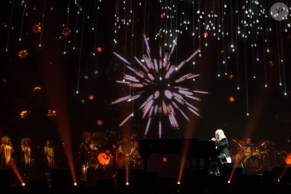 Michel Polnareff en concert à l'AccorHotels Arena de Paris le 7 mai 2016. © Cyril Moreau/Bestimage