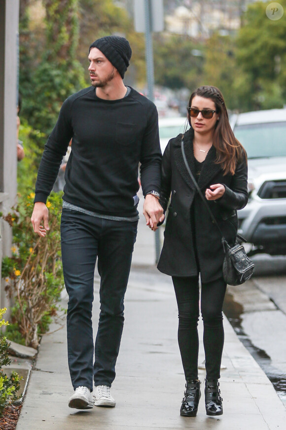 Lea Michele va déjeuner au restaurant avec son petit-ami Matthew Paetz à West Hollywood, le 22 décembre 2015.