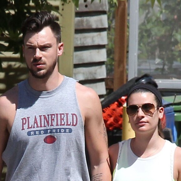 Lea Michele et son compagnon Matthew Paetz sont allés faire une randonnée dans le parc de Treepeople à Studio City, le 3 avril 2015
