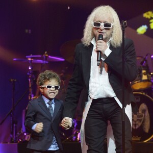 Michel Polnareff et son fils Louka - Jour 4 - Concert de Michel Polnareff à l'AccorHotels Arena de Paris le 11 mai 2016. © Coadic Guirec/Bestimage