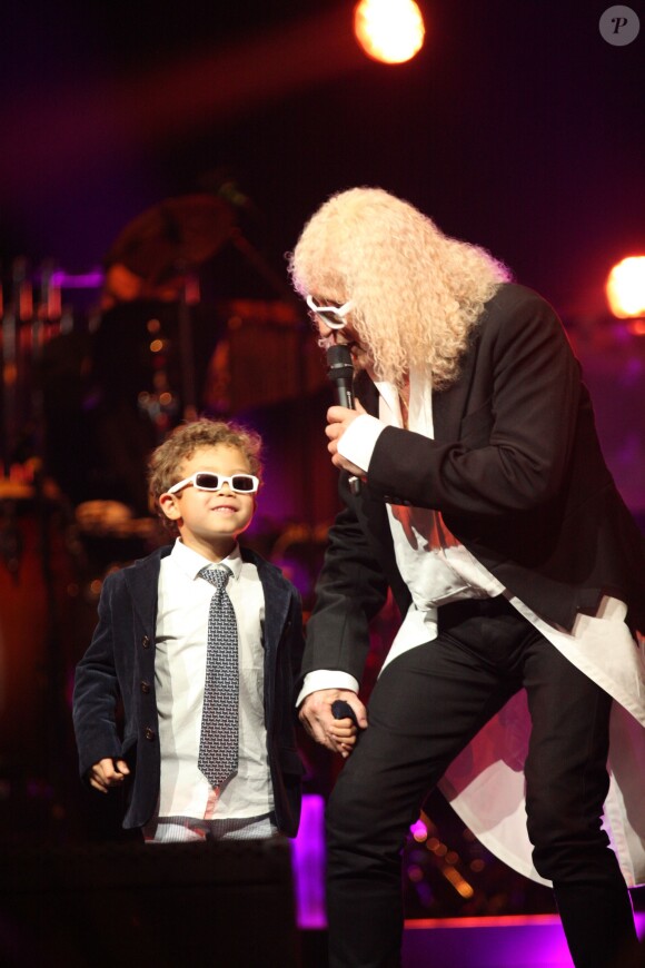 Michel Polnareff et son fils Louka - Jour 3 - Concert de Michel Polnareff à l'AccorHotels Arena de Paris le 10 mai 2016.