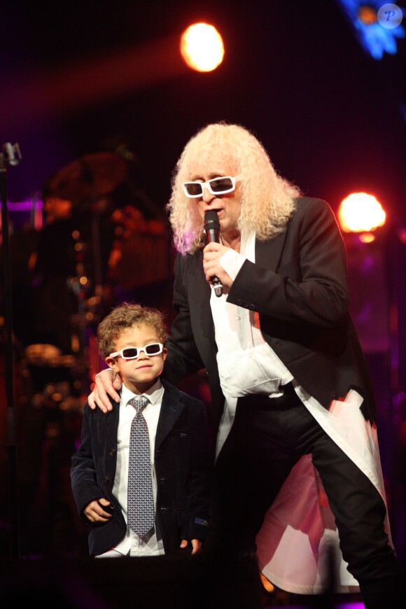 Michel Polnareff et son fils Louka - Jour 3 - Concert de Michel Polnareff à l'AccorHotels Arena de Paris le 10 mai 2016.