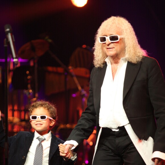 Michel Polnareff et son fils Louka - Jour 3 - Concert de Michel Polnareff à l'AccorHotels Arena de Paris le 10 mai 2016.10/05/2016 - Paris