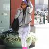 Angela Simmons se rend à son cours de gym à West Hollywood, le 24 février 2015.  Angela Simmons chats on her cell phone while headng to the gym for a workout on February 24, 2015 in West Hollywood, California.24/02/2015 - West Hollywood