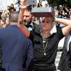 Kristen Stewart s'amuse à côté de son ex-compagne Alicia Cargile - Arrivées à la montée des marches du film "American Honey" lors du 69ème Festival International du Film de Cannes. Le 15 mai 2016.  Arrivals at Red carpet for the movie "American Honey" during the 69th Cannes International Film festival. On may 15th 201615/05/2016 - Cannes