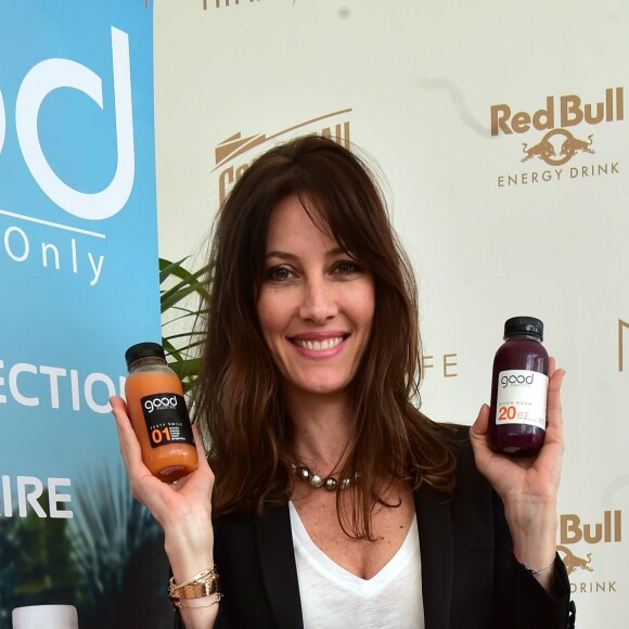 Exclusif - Maréva Galanter pose sur la Plage du Nikki Beach pour présenter les jus de fruits "Good" durant le 69 ème Festival International du film de Cannes le 13 mai 2016. © Gian Gorassini / Bestimage