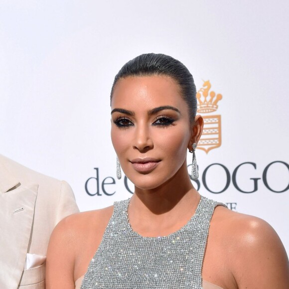 Kim Kardashian et Fawaz Gruosi - Photocall de la soirée de Grisogono à l'hôtel Eden Roc au Cap d'Antibes lors du 69 ème Festival International du Film de Cannes, le 17 mai 2016. © Jacovides-Borde-Bébert/Bestimage