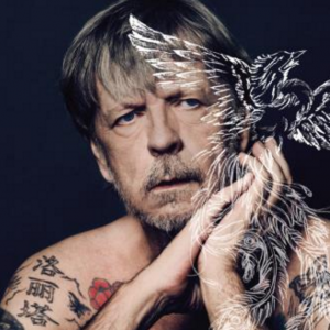 L'album de Renaud, sorti il y a six semaines, a dépassé les 500 000 ventes selon les informations publiées par RTL le 18 mai 2016.