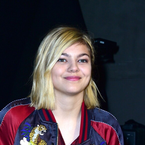 Louane Emera au défilé de mode "Agnès b" au Palais de Tokyo à Paris le 8 mars 2016. © Giancarlo Gorassini / Bestimage