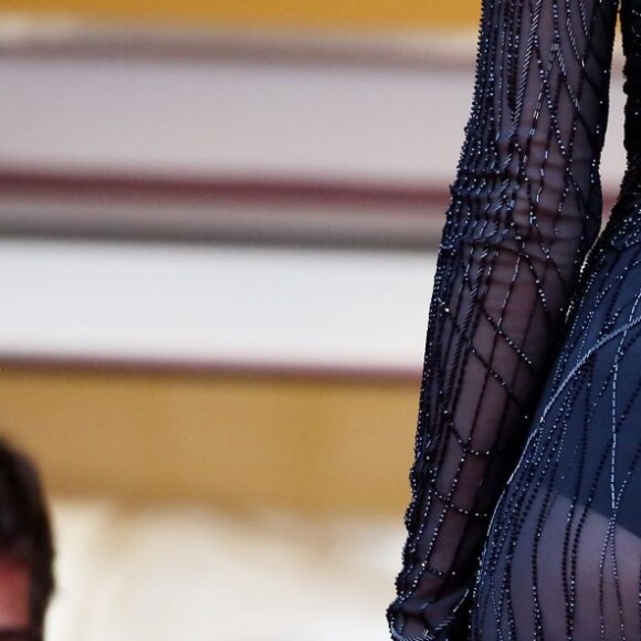 Laetitia Casta - Montée des marches du film "La fille inconnue" lors du 69ème Festival International du Film de Cannes. Le 18 mai 2016. © Borde-Jacovides-Moreau/Bestimage