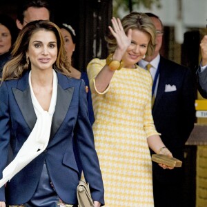 Le roi Philippe et la reine Mathilde de Belgique et leurs invités le roi Abdullah II et la reine Rania de Jordanie ont participé à un événement à l'Université de Louvain le 18 mai 2016.