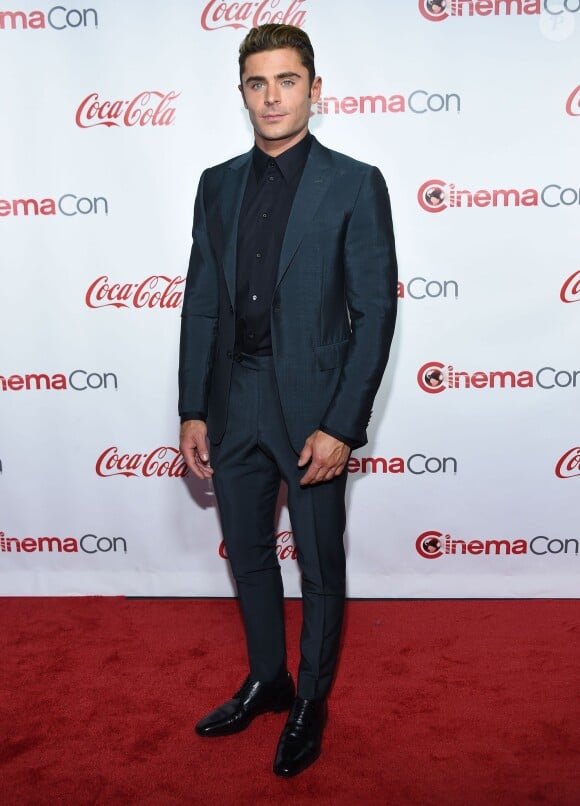 Zac Efron en press Room de la soirée "CinemaCon Big Screen Achievment Awards" à Las Vegas le 14 avril 2016.