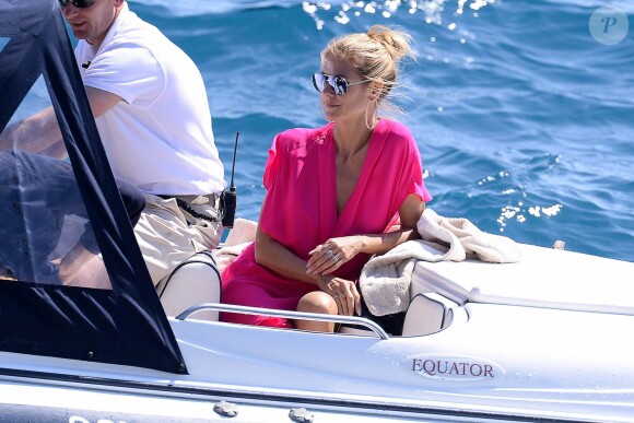 Heidi Klum et Vito Schnael quittent l'hôtel Eden Roc pour passer à la journée sur un yatch à Cannes, le 15 mai 2016