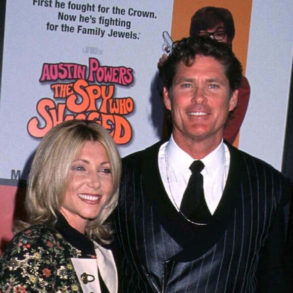 David Hasselhoff et Pamela Bach à l'avant-première du film "Austin Powers l'espion qui m'a tirée" à Hollywood en juin 1999