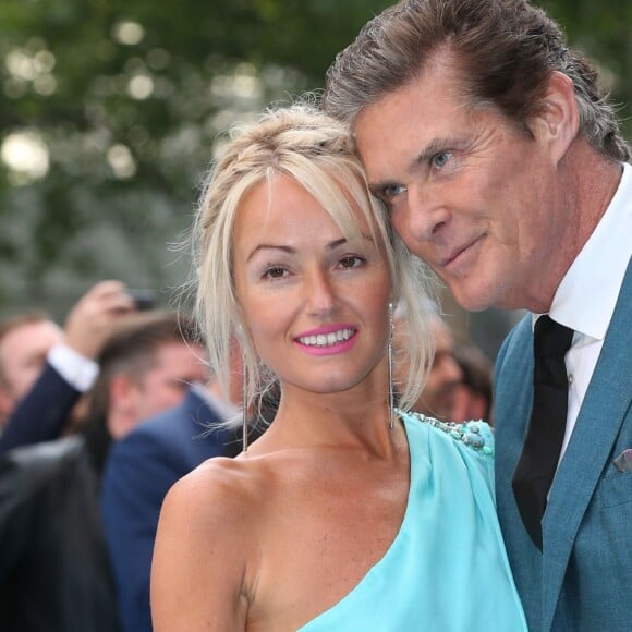 David Hasselhoff et sa compagne Hayley Roberts - Première du film "Entourage" à Londres le 9 juin 2015