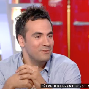 Alex Goude évoque son départ d'M6 dans l'émission "C à vous" sur France 5 . Le 20 mai 2016.