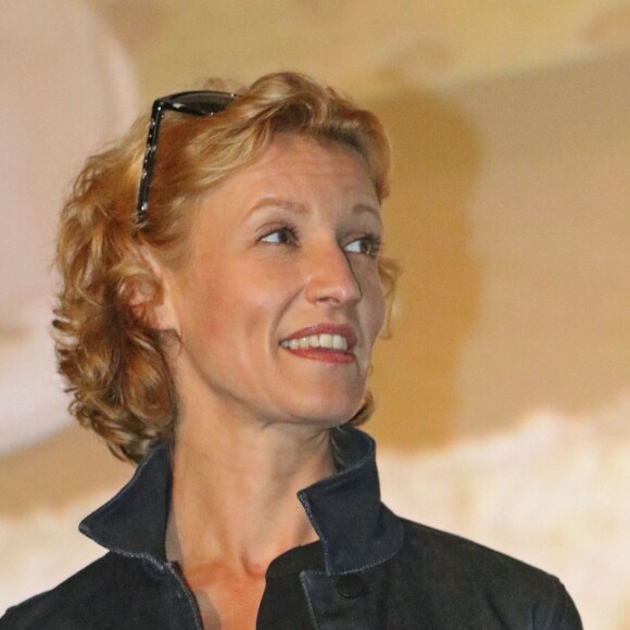 Alexandra Lamy - Conférence de presse du film d' Eric Lavaine "Retour chez ma mère" à l'Hôtel InterContinental de Bordeaux avant une présentation du film à l'UGC Ciné Cité de Bordeaux et au Gaumont-Pathé de Talence le 17 mai 2016. © Jean-Marc Lhomer/Bestimage17/05/2016 - Bordeaux