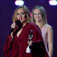 Adele (Meilleure artiste féminine anglaise, Meilleur single anglais de l'année pour "Hello", Meilleur album britannique pour "25", prix d'honneur) - Cérémonie des BRIT Awards 2016 à l'O2 Arena à Londres, le 24 février 2016