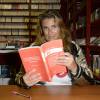 Lisa Azuelos - Signature de l'ouvrage collectif "Ensemble contre la gynophobie" à la librairie "L'Ecume des Pages" à Paris, le 26 mai 2016. © Guirec Coadic/Bestimage
