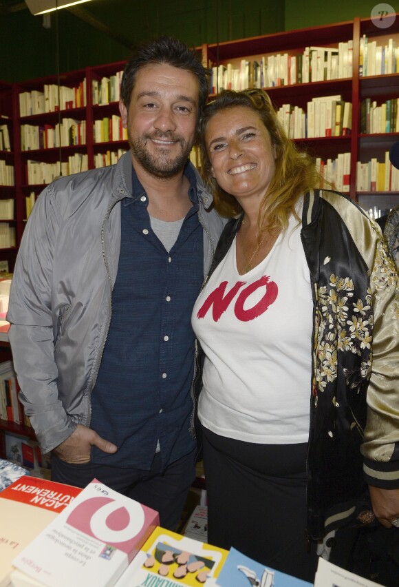 Titoff et Lisa Azuelos - Signature de l'ouvrage collectif "Ensemble contre la gynophobie" à la librairie "L'Ecume des Pages" à Paris, le 26 mai 2016. © Guirec Coadic/Bestimage
