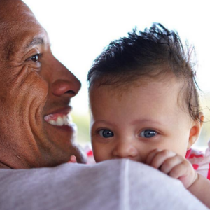 Dwayne Johnson et sa fille Jasmine (photo postée 16 avril 2016)