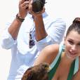 Le shooting de Bella Hadid perturbé par la visite d'un faucon sur le balcon de l'hôtel Martinez à Cannes pendant le 69ème Festival International du film le 18 mai 2016. © Dominique Jacovides / Bestimage