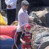 Robert Downey Jr. et son fils Exton Downey prennent part à la fête annuelle Memorial Day au domicile de Joel Silver sur la plage de Malibu, le 30 mai 2016