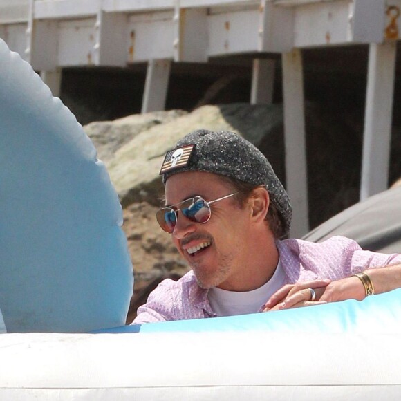Robert Downey Jr. sur la plage de Malibu, le 30 mai 2016