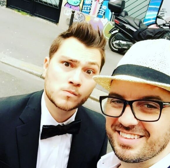 Jarry a posté un selfie de lui et du jeune marié Jeff Panaloc, le 28 mai 2016.