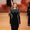 Stella Maxwell - Défilé de mode Mugler collection prêt-à-porter Automne Hiver 2016/2017 lors de la fashion week à Paris, le 5 mars 2016.