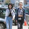 Kendall Jenner et Gigi Hadid  à West Hollywood, Los Angeles, le 2 juin 2016.