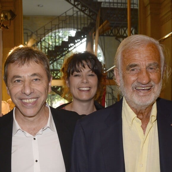 Semi-exclusif - Louis-Michel Colla et sa femme Angélique, Jean-Paul Belmondo au Théâtre du Châtelet à Paris le 6 juin 2016, à l'occasion du dernier concert de la tournée de Patrick Bruel hommage à Barbara, avec l'album Très souvent, je pense à vous. © Coadic Guirec / Bestimage