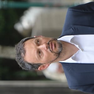 Marc-Olivier Fogiel - Obsèques d'Emmanuel Maubert au cimetière du Père-Lachaise à Paris le 8 juin 2016. © Agence/Bestimage