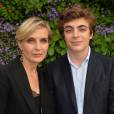 Mélita Toscan du Plantier et son fils Maxime - Photocall lors de l'ouverture du Champs Elysées Film Festival au Publicis à Paris, le 7 juin 2016. © CVS-Veeren/Bestimage