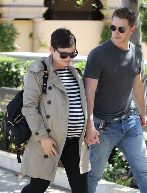 Ginnifer Goodwin enceinte et son mari Josh Dallas sont allés déjeuner à Beverly Hills, le 25 avril 2016
