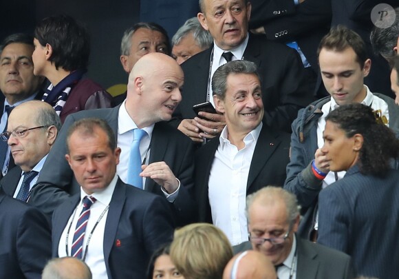 Nicolas Sarkozy et Gianni Infantino (président de la FIFA) au match d'ouverture de l'Euro 2016, France-Roumanie au Stade de France, le 10 juin 2016. © Cyril Moreau/Bestimage10/06/2016 - Saint-Denis
