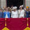 La comtesse Sophie de Wessex, James Mountbatten-Windsor, Lady Louise Windsor, le prince Edward, comte de Wessex, le prince Harry, la princesse Eugenie, Camilla Parker Bowles, duchesse de Cornouailles, Kate Catherine Middleton, duchesse de Cambridge, la princesse Beatrice et le prince Andrew, duc d'York - La famille royale d'Angleterre au balcon du palais de Buckingham lors de la parade "Trooping The Colour" à l'occasion du 90ème anniversaire de la reine. Le 11 juin 2016  London , 11-06-2016 - Queen Elizabeth celebrates her 90th birthday at Trooping the Colour.11/06/2016 - Londres