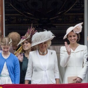 La comtesse Sophie de Wessex, James Mountbatten-Windsor, Lady Louise Windsor, le prince Edward, comte de Wessex, le prince Harry, la princesse Eugenie, Camilla Parker Bowles, duchesse de Cornouailles, Kate Catherine Middleton, duchesse de Cambridge, la princesse Beatrice et le prince Andrew, duc d'York - La famille royale d'Angleterre au balcon du palais de Buckingham lors de la parade "Trooping The Colour" à l'occasion du 90ème anniversaire de la reine. Le 11 juin 2016  London , 11-06-2016 - Queen Elizabeth celebrates her 90th birthday at Trooping the Colour.11/06/2016 - Londres