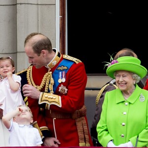 Le prince Charles, Kate Catherine Middleton, duchesse de Cambridge, la princesse Charlotte, le prince George, le prince William, la reine Elisabeth II d'Angleterre, le prince Philip, duc d'Edimbourg - La famille royale d'Angleterre au balcon du palais de Buckingham lors de la parade "Trooping The Colour" à l'occasion du 90ème anniversaire de la reine. Le 11 juin 2016  London , 11-06-2016 - Queen Elizabeth celebrates her 90th birthday at Trooping the Colour.11/06/2016 - Londres