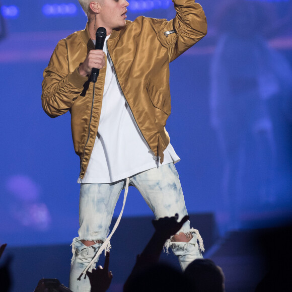 Justin Bieber en concert à Calgary lors de sa tournée "Purpose World Tour", le 13 juin 2016.