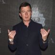 Rick Astley pose à la soirée Mado à Madrid en Espagne le 1er juillet 2015.