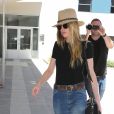 Amber Heard, qui a beaucoup maigri (10 kilos presque), se rend dans des bureaux à Los Angeles, le 16 juin 2016.