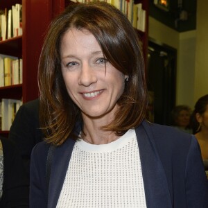 Carole Gaessler - Signature de l'ouvrage collectif "Ensemble contre la gynophobie" à la librairie "L'Ecume des Pages" à Paris, le 26 mai 2016. © Guirec Coadic/Bestimage