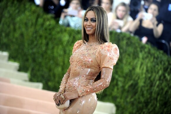 Beyoncé - Soirée Costume Institute Benefit Gala 2016 (Met Ball) sur le thème de "Manus x Machina" au Metropolitan Museum of Art à New York, le 2 mai 2016.